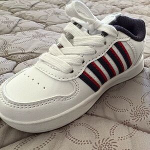 K-Swiss toddler White Sneakers